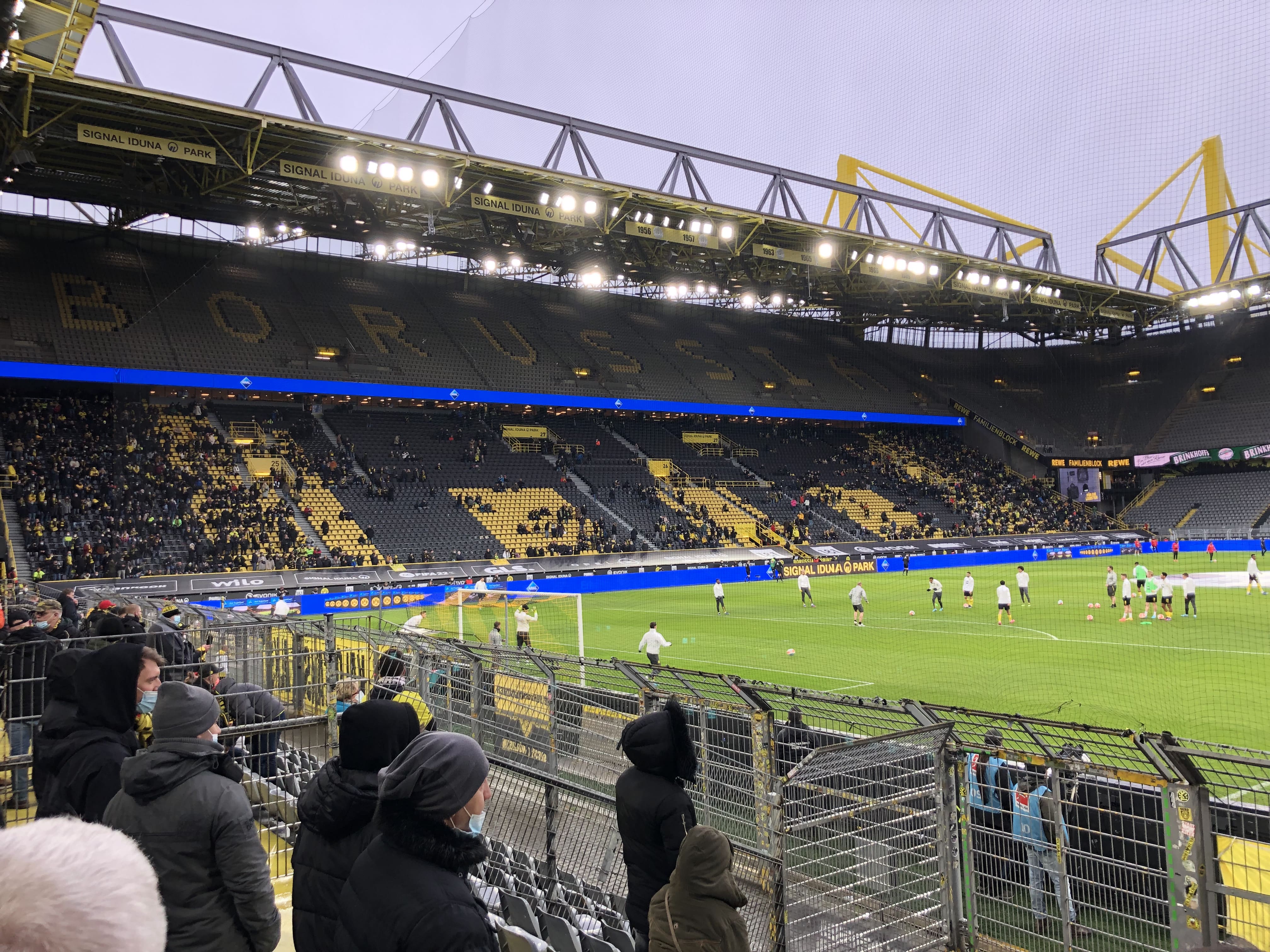 Bundesliga kampe – guide til at opleve tysk fodbold live på stadion