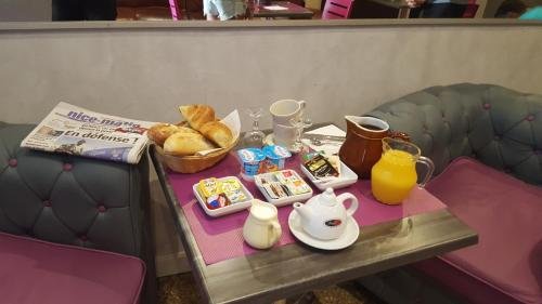 Evelia Hotels i Nice